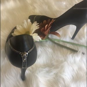 NWOT Beautiful Black 4” Heels Never Worn!